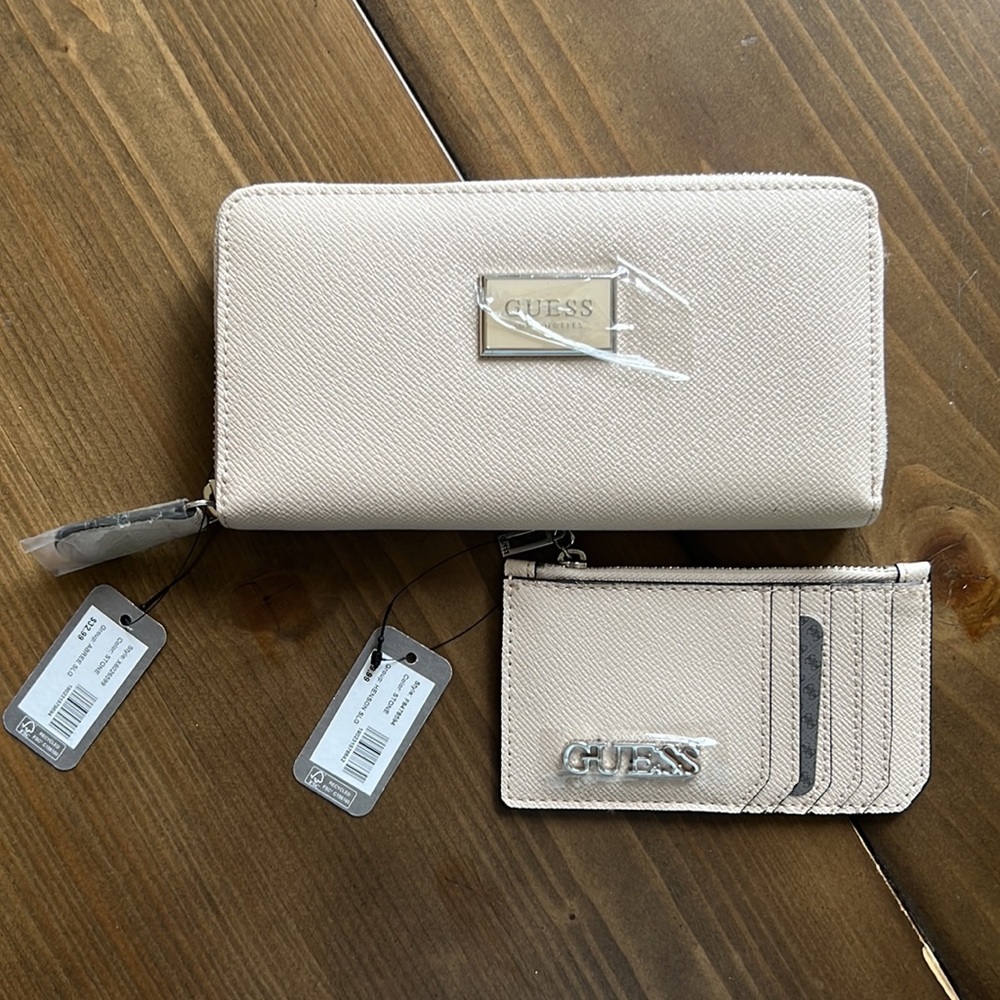 Brand new GUESS wallet with card holder